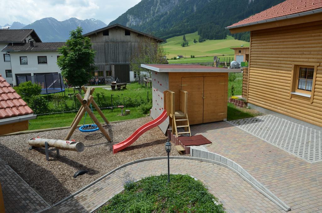 Feriendorf Am Hahnenkamm Reutte Luaran gambar