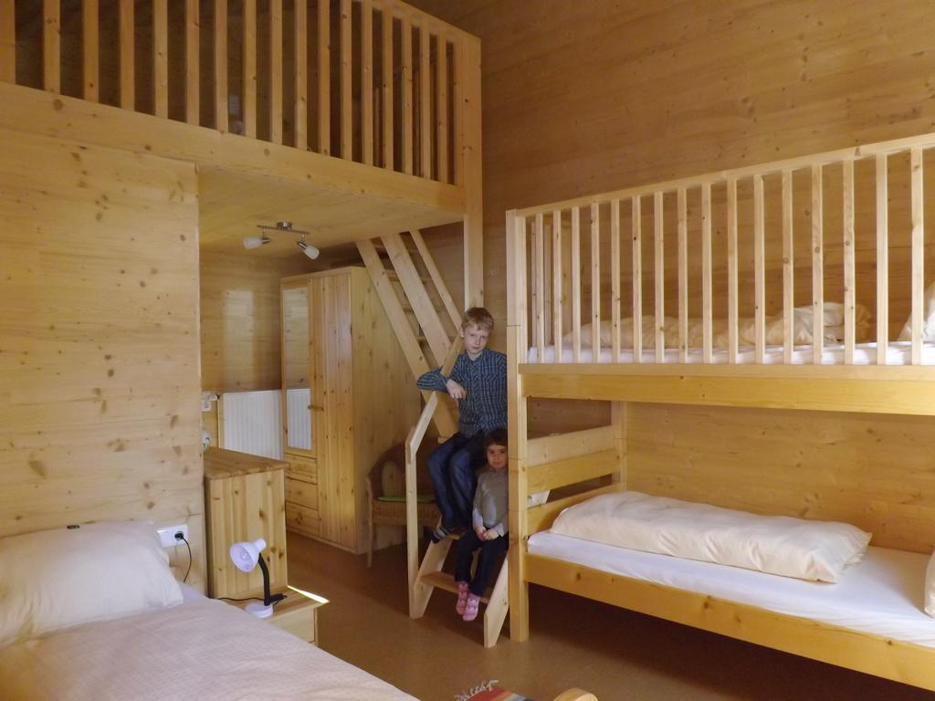 Feriendorf Am Hahnenkamm Reutte Bilik gambar