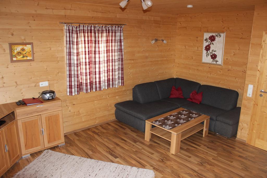 Feriendorf Am Hahnenkamm Reutte Luaran gambar